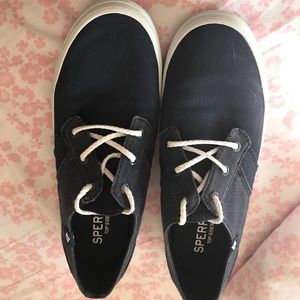 Women’s Sperry boat shoes